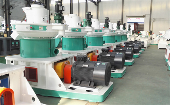 木屑顆粒機(jī)生產(chǎn)廠家車間圖 木屑顆粒機(jī)生產(chǎn)廠家車間圖