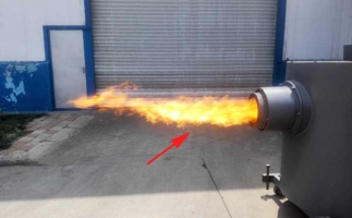 山西客戶來廠驗(yàn)收設(shè)備，生物質(zhì)燃燒機(jī)一次性點(diǎn)火成功。